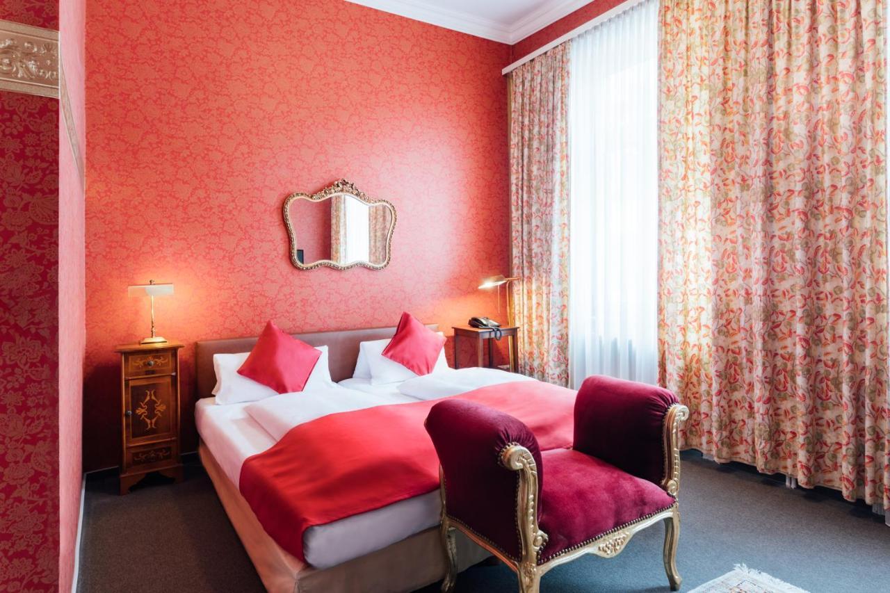 Das Kleine Hotel In Ruhiger Stadtlage Wiesbaden Luaran gambar