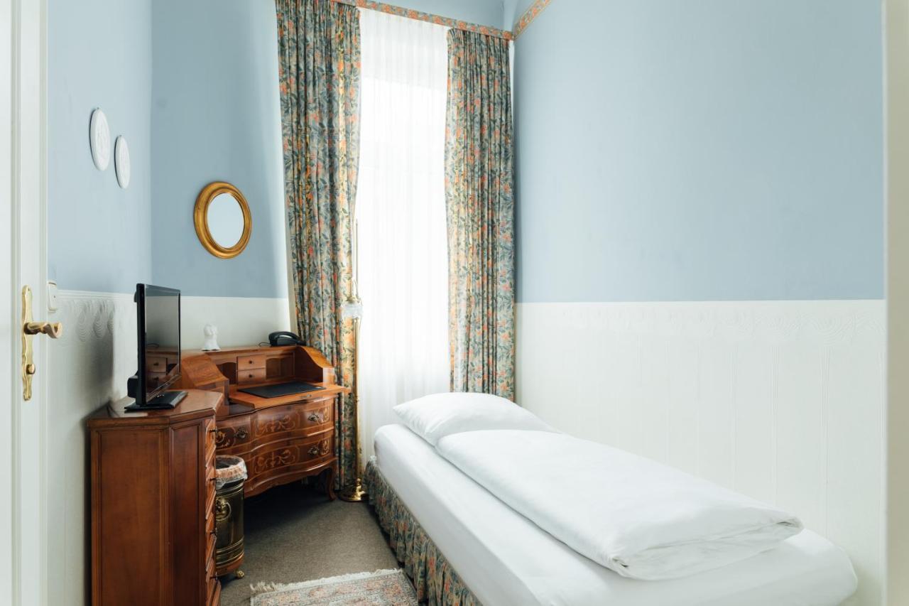 Das Kleine Hotel In Ruhiger Stadtlage Wiesbaden Luaran gambar